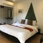 Naruchon Hotel
