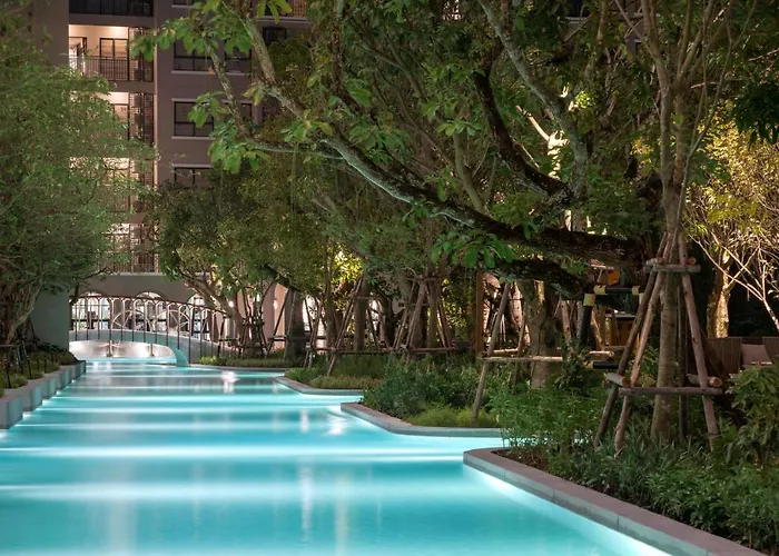 La Casita Hua Hin Pool And Garden View