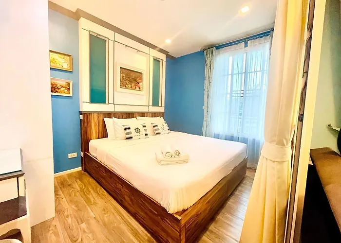 Summer Huahin Condo Classic Room Pool View