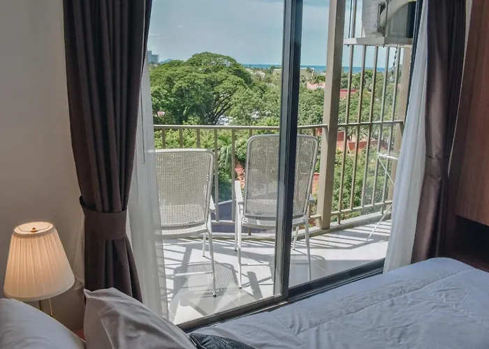 Cicada Bed Sea View Hua Hin Beachfront X La Habana, Room Visited By Thai Travel Bloggers On 2022-2024