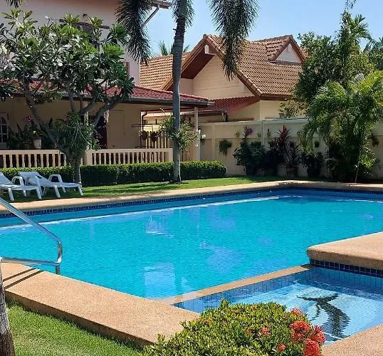 Baan Victoria Paradise Resort