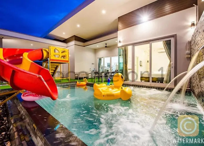 Cocomelon Poolvilla1