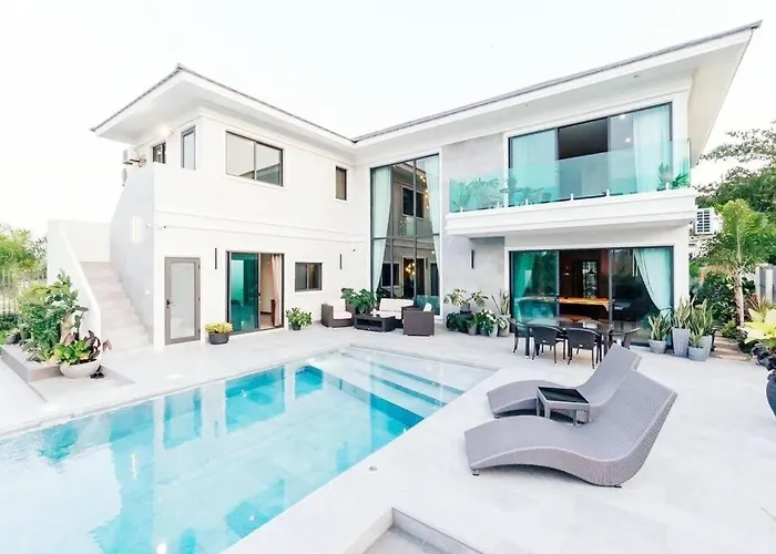 The Best Pools Villa Huahin
