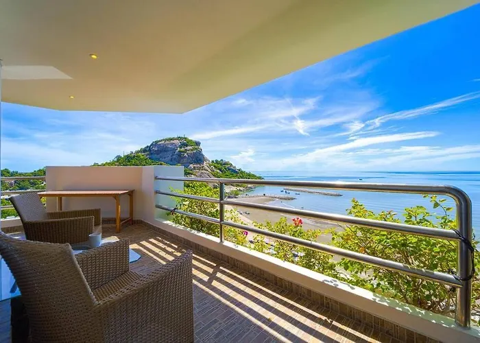 Beachfront 2 Bed Condo With Seaview! - Bw2
