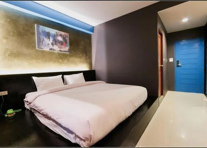 Coconut Hotel