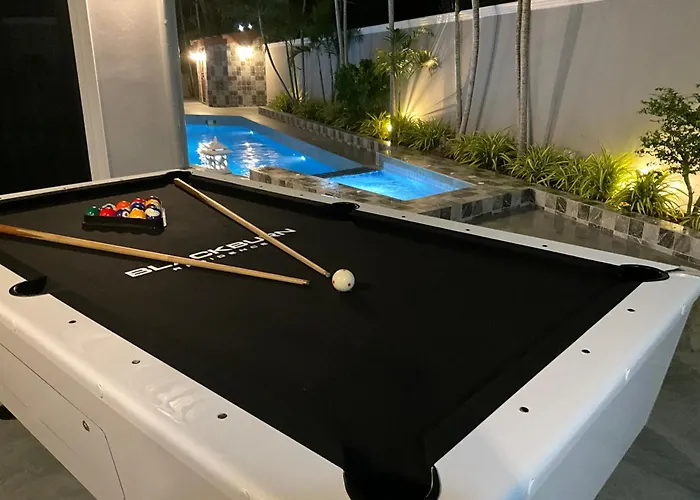 7 Minutes From Centre Orchid Villa With Jacuzzi And Pool Table
