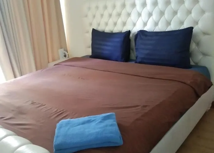 My Resort Huahin C202 ราคาประหยัดกว่า ห้องแฟมิลี่ทำใหม่2ห้องนอน1ห้องรับแขกพักได้8 คนเล่นสวนนำ้ฟรี