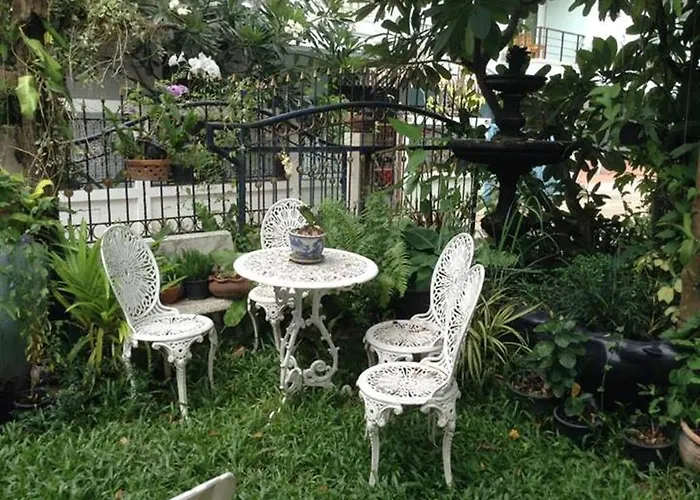 Baan Somboon Guesthouse