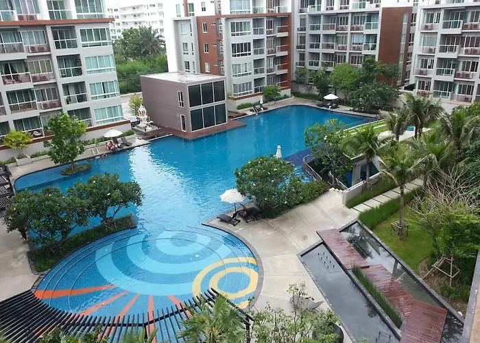 The Seacraze Hua-Hin By Montri C.