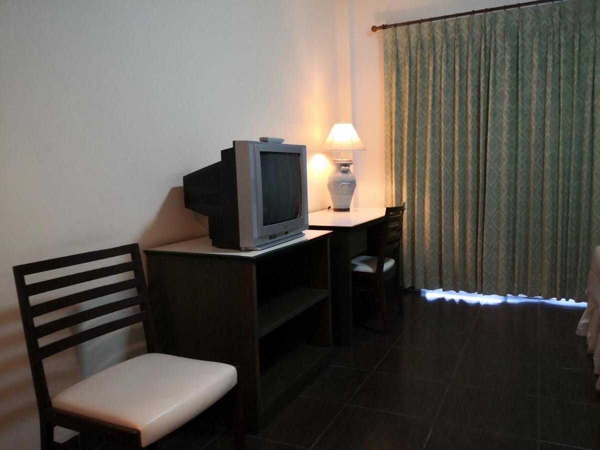 Baan Suksiri 3*