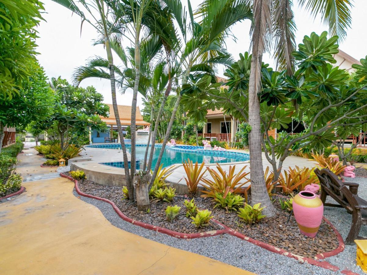 Capital O961 Baan Dow Chompoo Hua Hin
