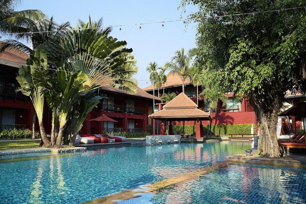 Resort The Peri 4*