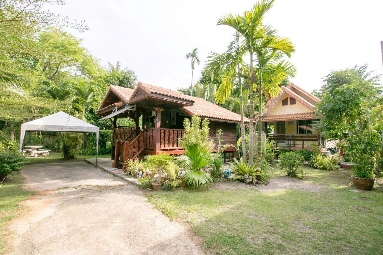 Oyo 1062 Baanrai Kongjaroen Hua Hin