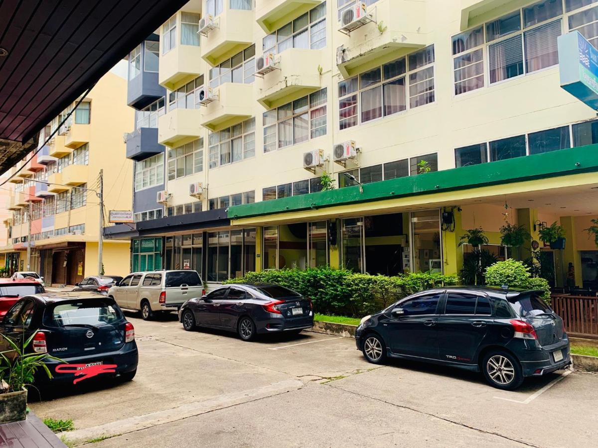 Khách sạn Baan Nilawan 3*