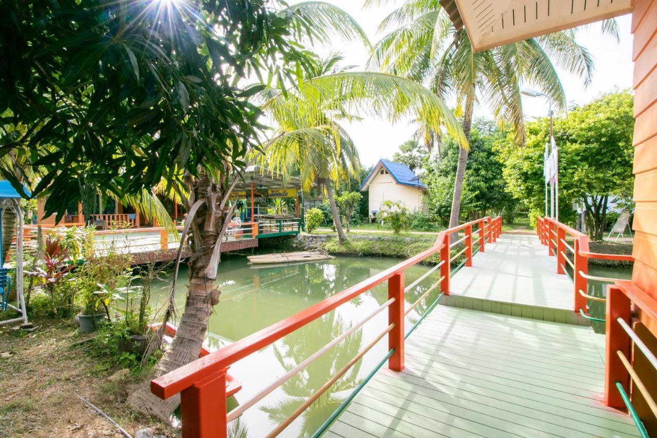 Oyo 1062 Baanrai Kongjaroen Hotel Hua Hin