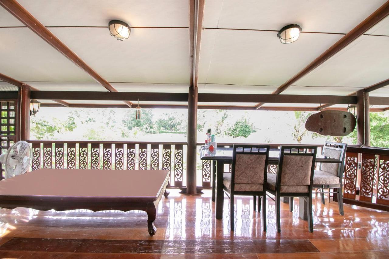Oyo 1062 Baanrai Kongjaroen Hotel