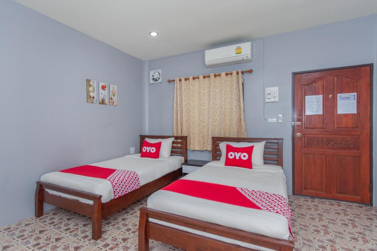 Hotel Oyo 650 At Night Pranburi