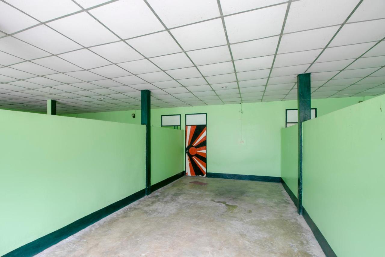 Hotel Oyo 1095 Toto
