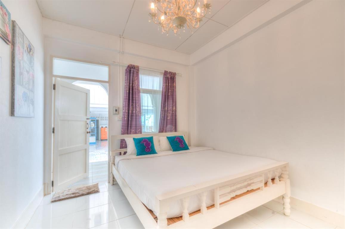 Khao Tao Old Siam Lodge *
