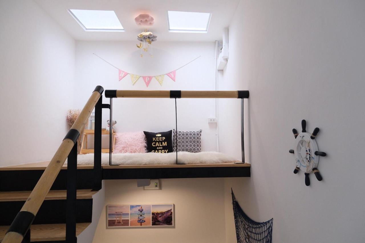 Bonne Nuit Hotel, Hotel *