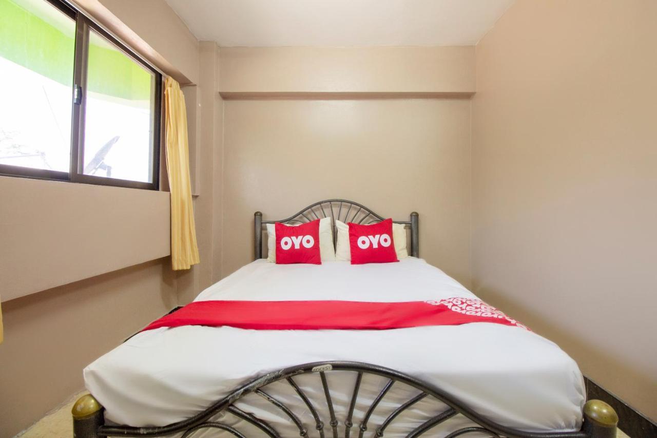 Oyo 75372 Flight Hut Hotel 2*