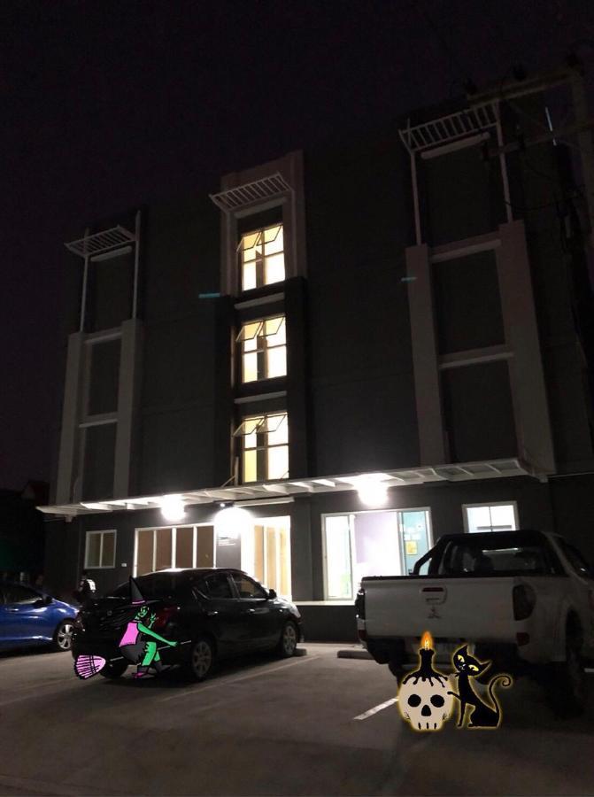 H12, The Stylish Hotel