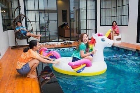 Holiday home J Pool
