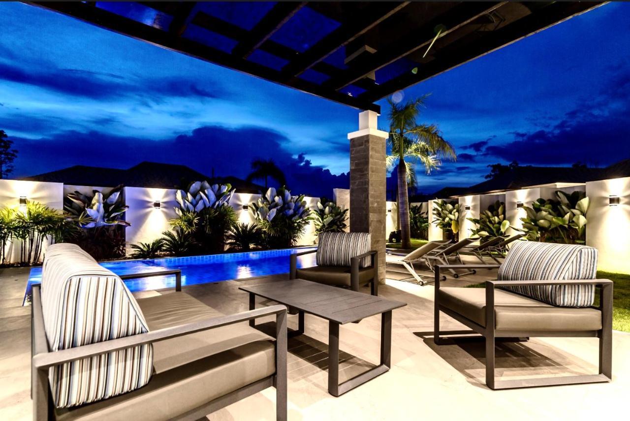 Stunning Private Pool Villa *