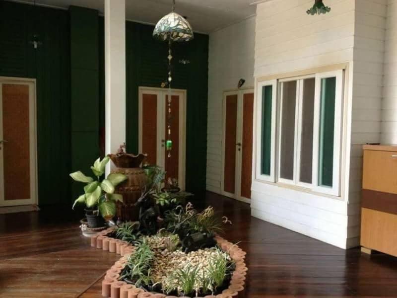 Bed & Breakfast บ้านสุนทรี Hua Hin