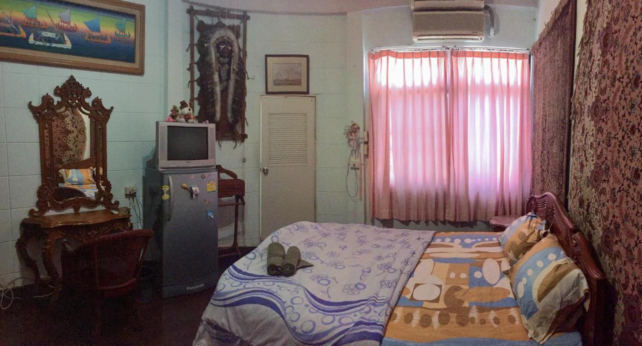 King's Guest house *