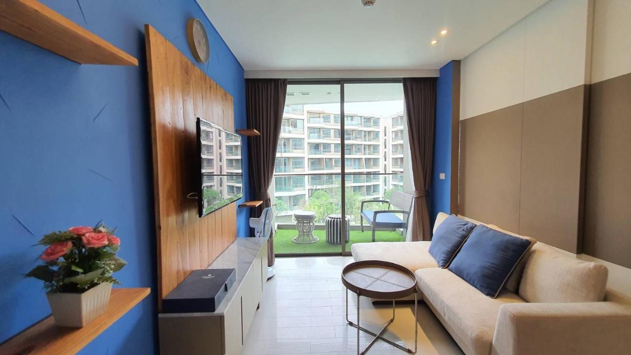 Santorini Khao Takiab Front Hua Hin