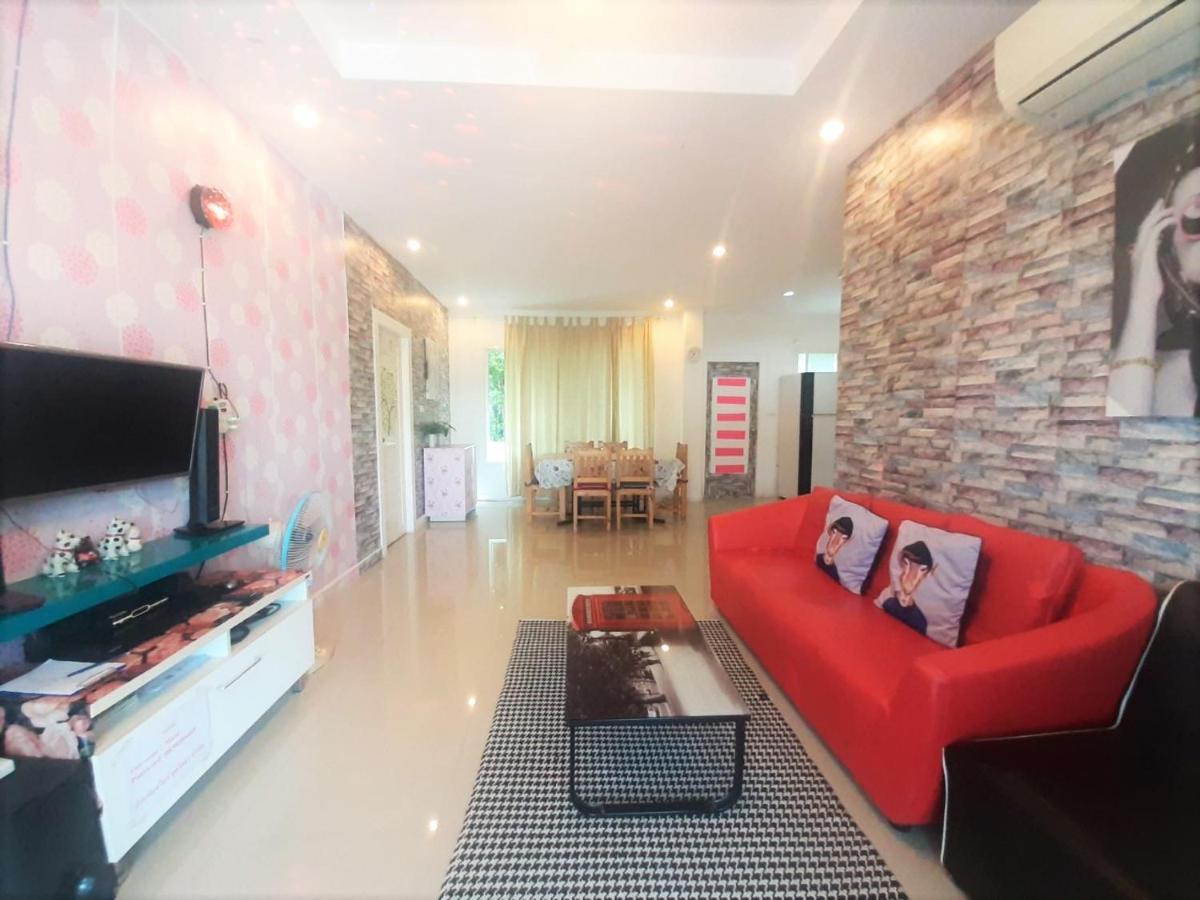 บ้านพิมพ์มาดา พูลวิลล่า มีโอเกะ ปิ้งย่าง เสียงดังได้ รองรับ 4-10 คน * Hua Hin