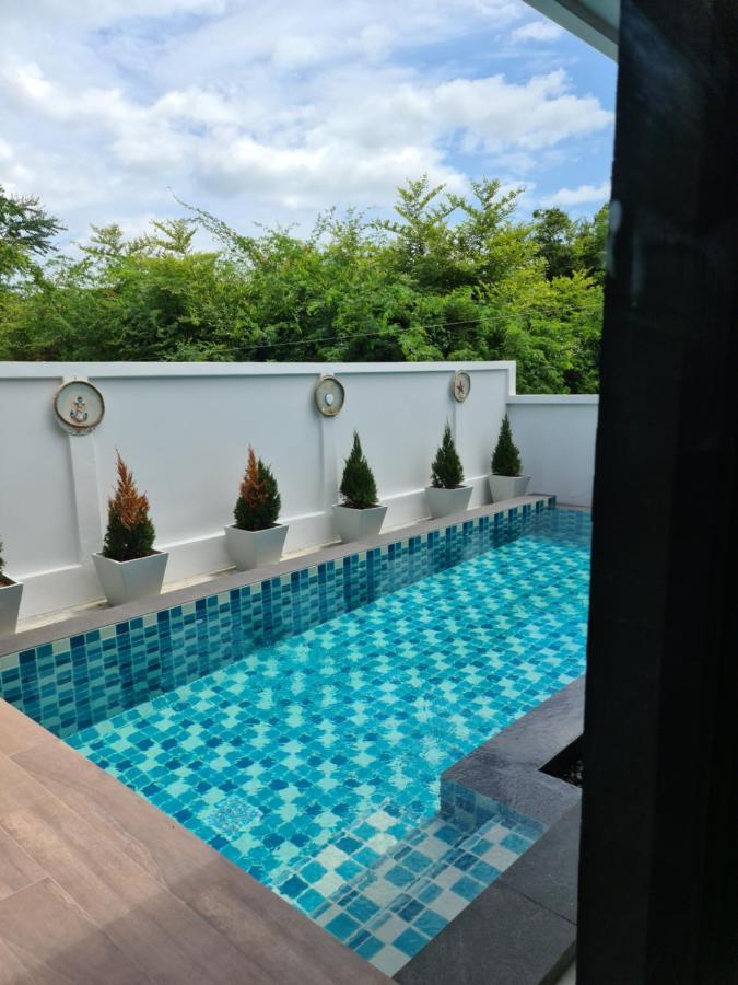 Greenview Poolvila *