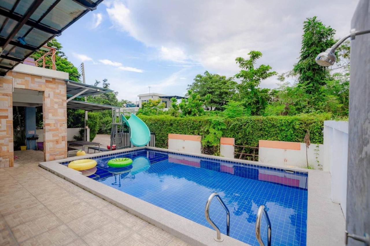 เรนโบว์ ปาร์ตี้ พูลวิลล่า Rainbow Party Hua-hin Poolvilla Villa *