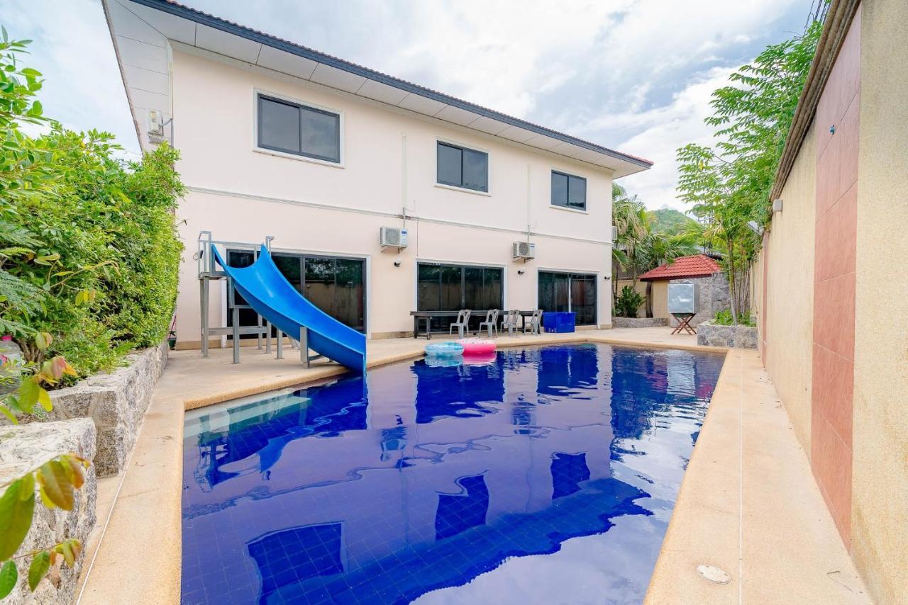 ปาล์ม ปาร์ตี้ พูลวิลล่า Palm Party Hua-hin Pool Villa