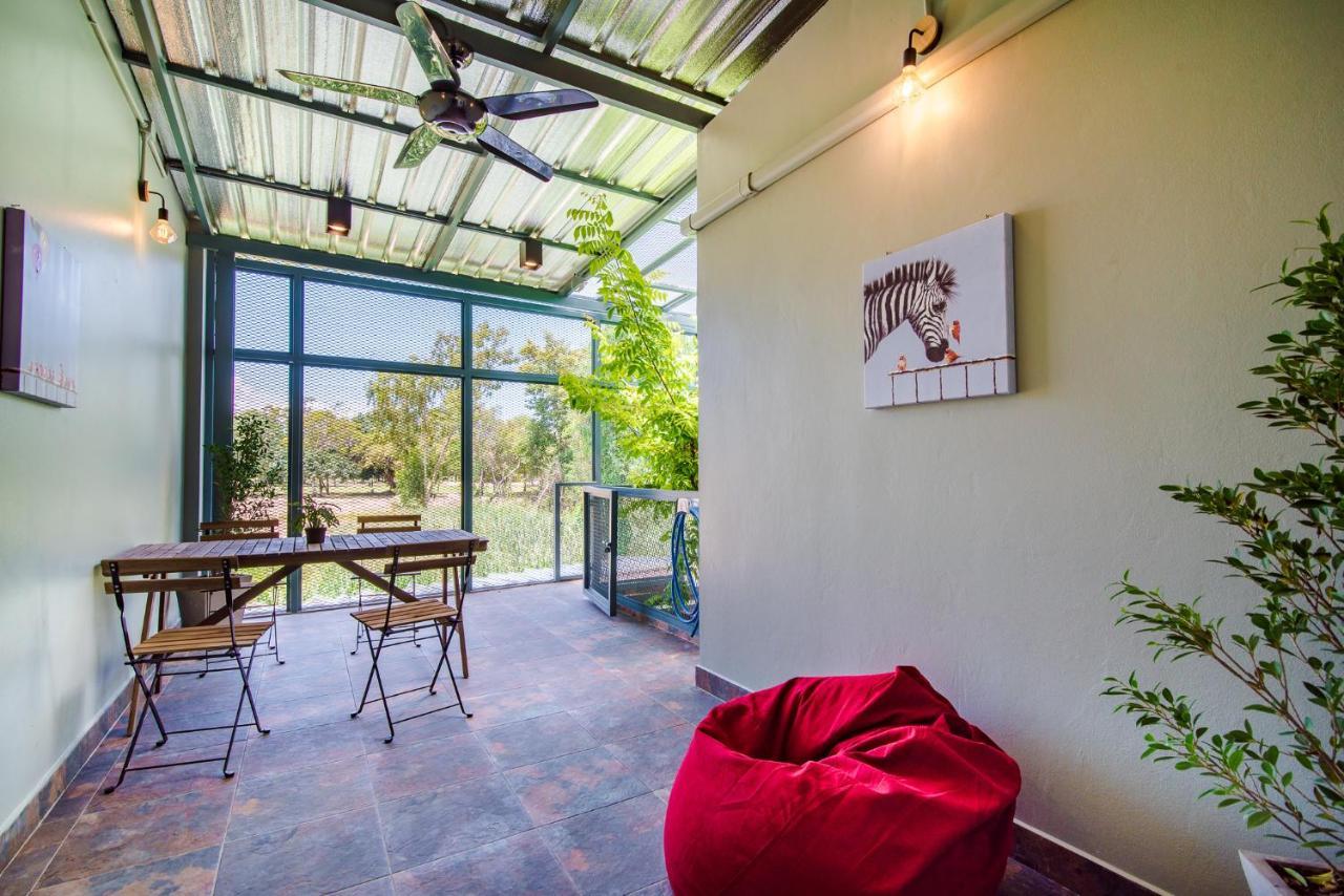 Luxury City-loft, Just 9 Minutes Walk To The