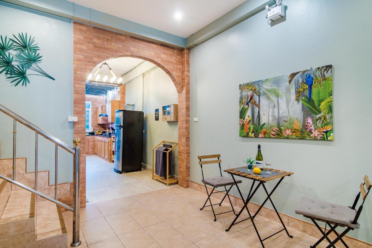 Luxury City-loft, Just 9 Minutes Walk To The Holiday home *