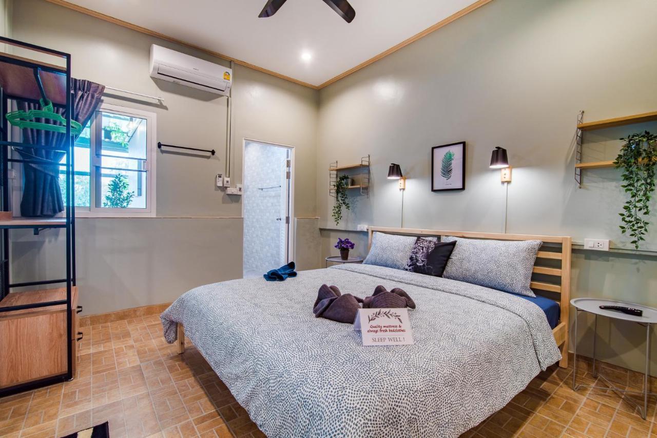 Holiday home Luxury City-loft, Just 9 Minutes Walk To The *