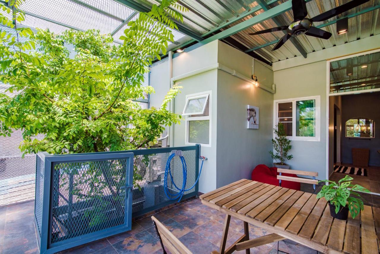 Luxury City-loft, Just 9 Minutes Walk To The Holiday home Hua Hin