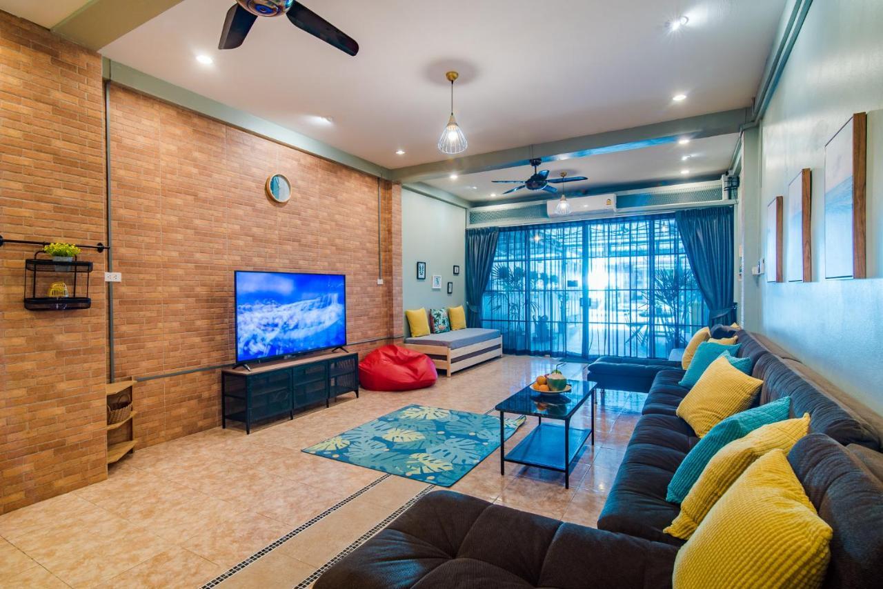 Luxury City-loft, Just 9 Minutes Walk To The Holiday home