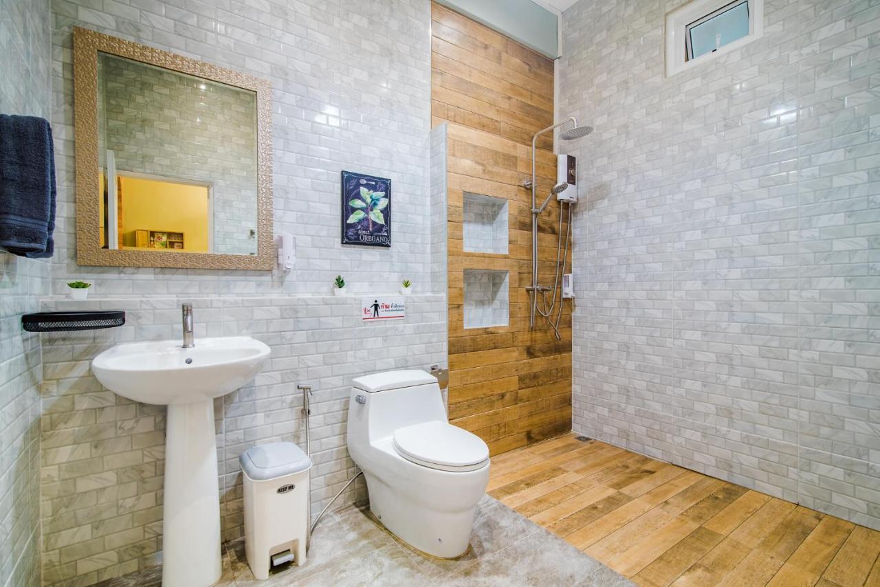 Luxury City-loft, Just 9 Minutes Walk To The Holiday home