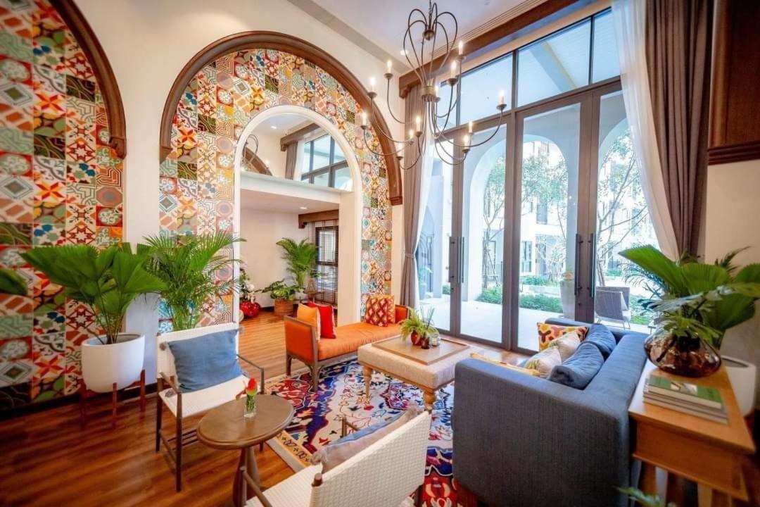 La Casita By Ying