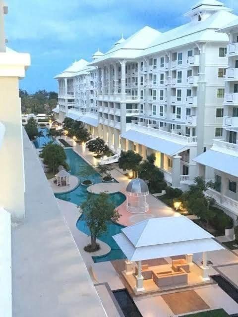The Energy Seaview Aparthotel