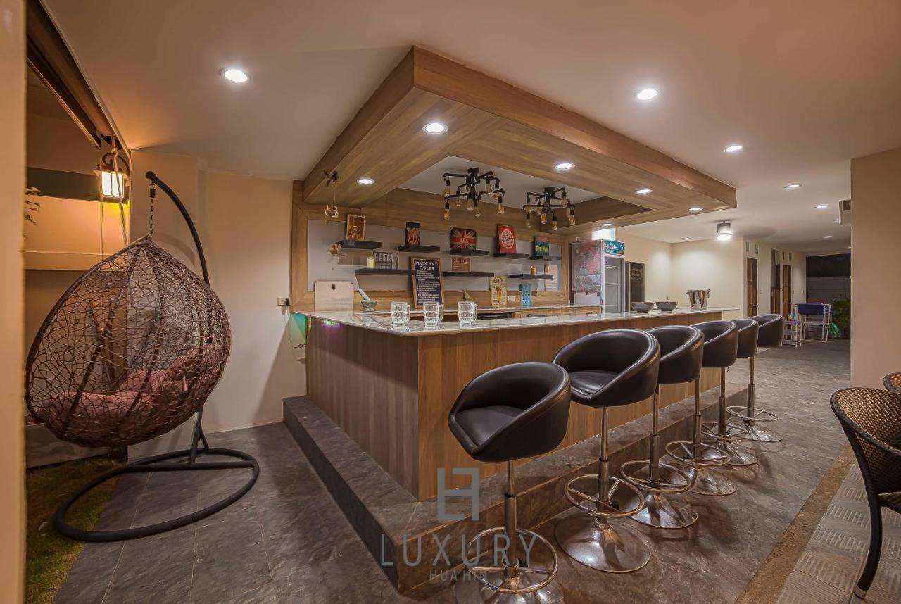 Cozy Modern 3 Bedroom Pool L70 *