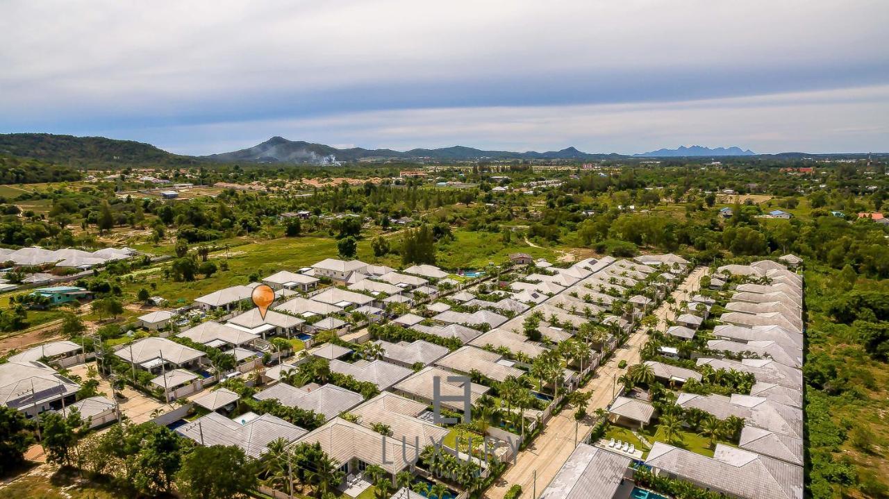 Cozy Modern 3 Bedroom Pool L70 Biệt thự Hua Hin