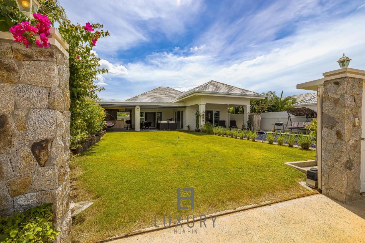 Biệt thự Cozy Modern 3 Bedroom Pool L70 *