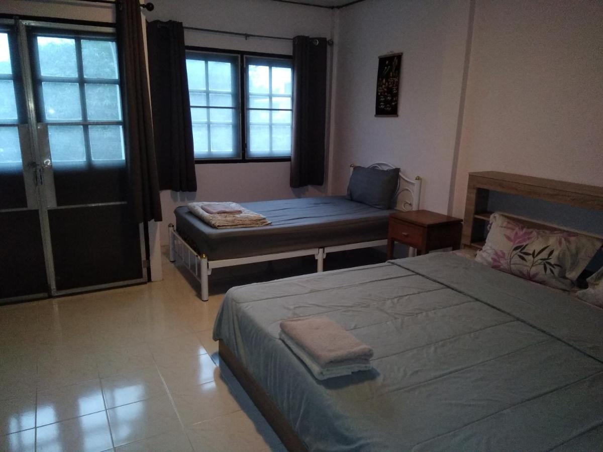 Happy House 51 Tempat peranginan 3*