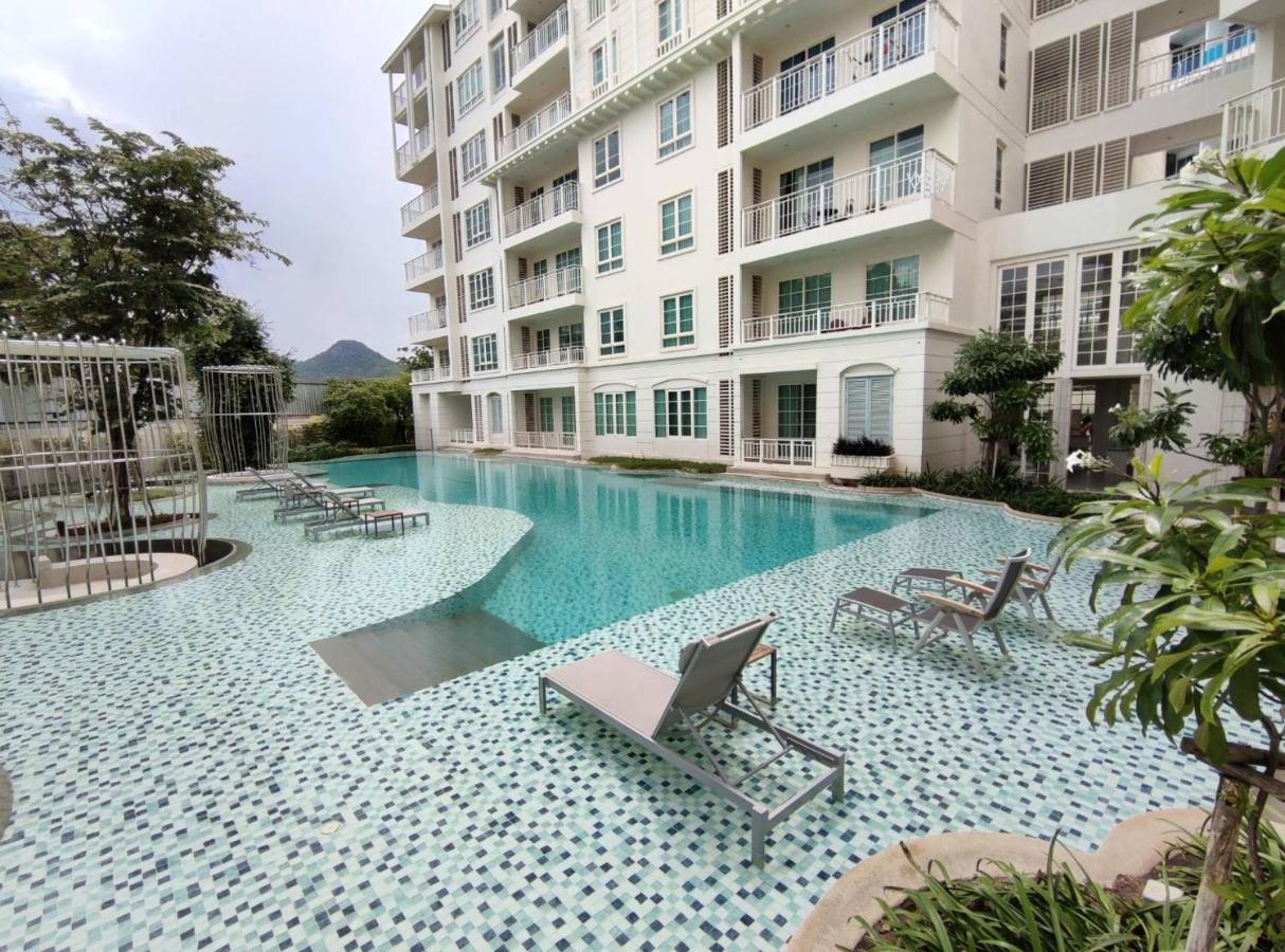 Apartment 2 Bedroom Summer *