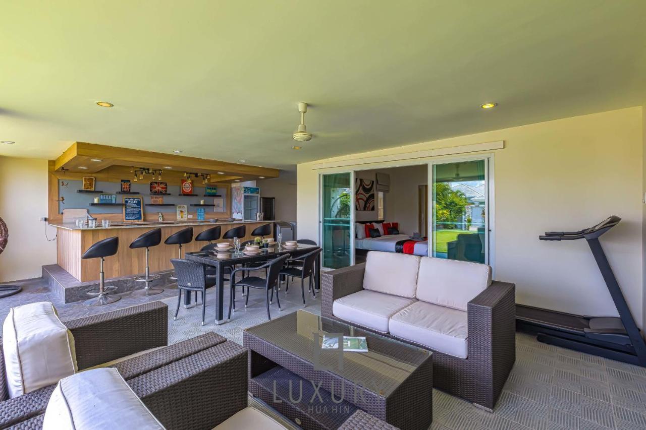 Cozy Modern 3 Bedroom Pool L70 Biệt thự