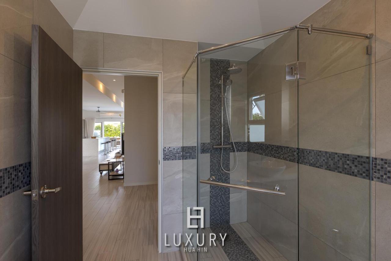 Modern 3 Bedroom Private Pool - Mp67 Villa *